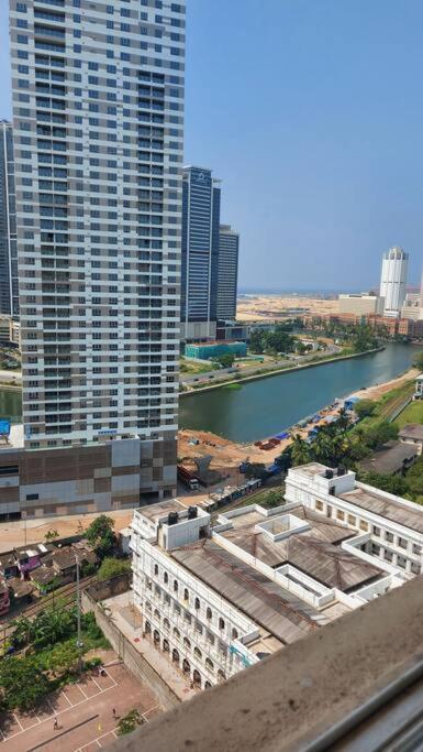 Jays Apartment - Colombo 02 At The Heart Of Convenience Ngoại thất bức ảnh