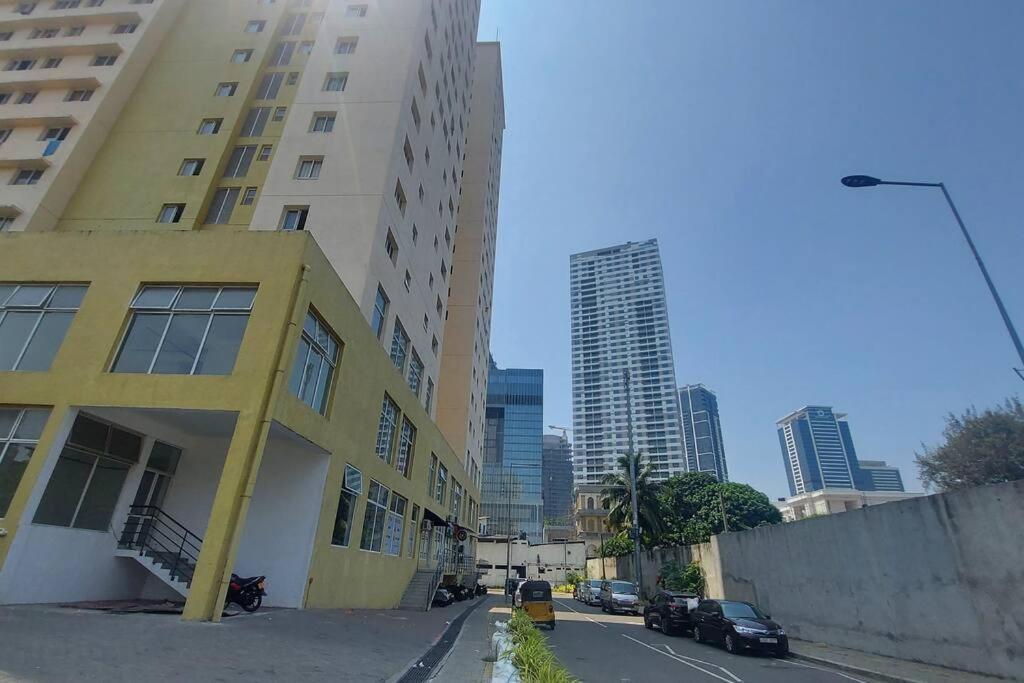 Jays Apartment - Colombo 02 At The Heart Of Convenience Ngoại thất bức ảnh