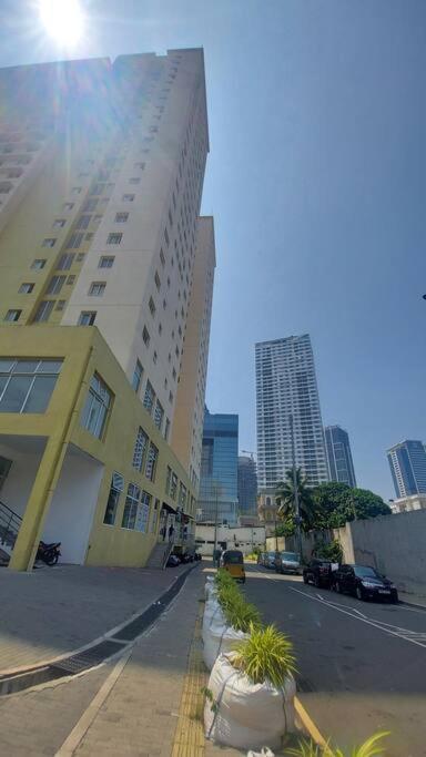 Jays Apartment - Colombo 02 At The Heart Of Convenience Ngoại thất bức ảnh